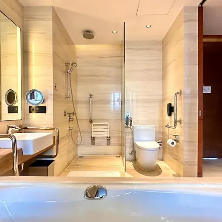 Doubletree By Hilton Guangzhou Science City-Free Shuttle Bus Service During Canton Fair Period Exterior photo