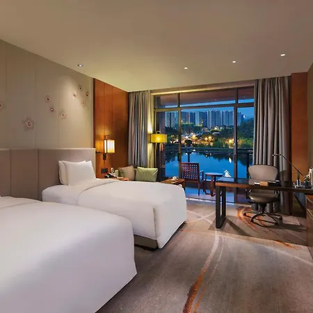 Doubletree By Hilton Guangzhou Science City-Free Shuttle Bus Service During Canton Fair Period Exterior photo