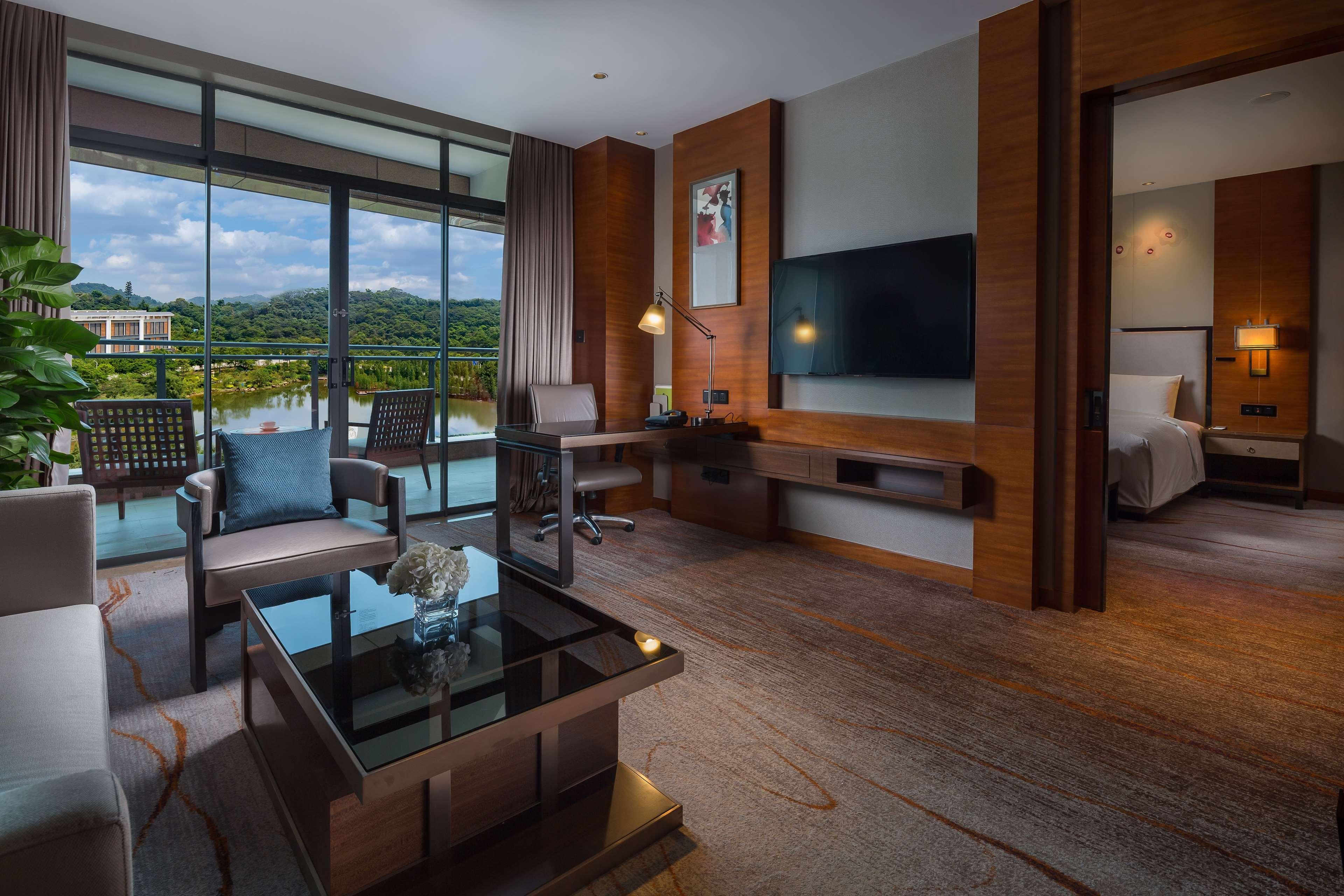 Doubletree By Hilton Science City-free Shuttle Bus Service During Fair Period 5* 广州